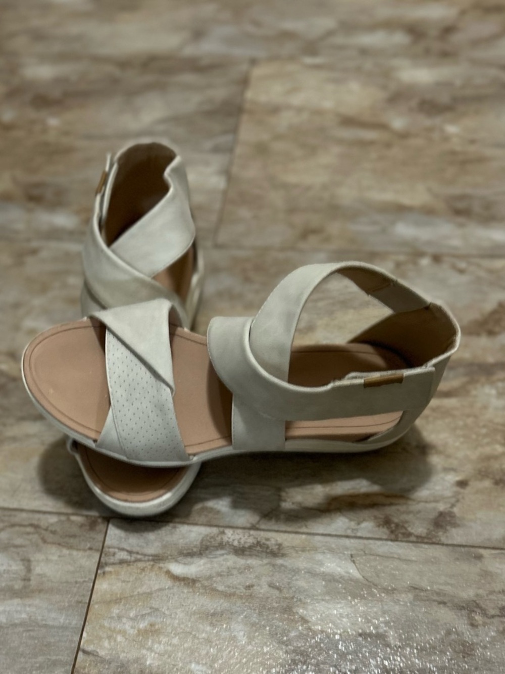 Dr. Scholl's Cream Crossover Strap Sandals